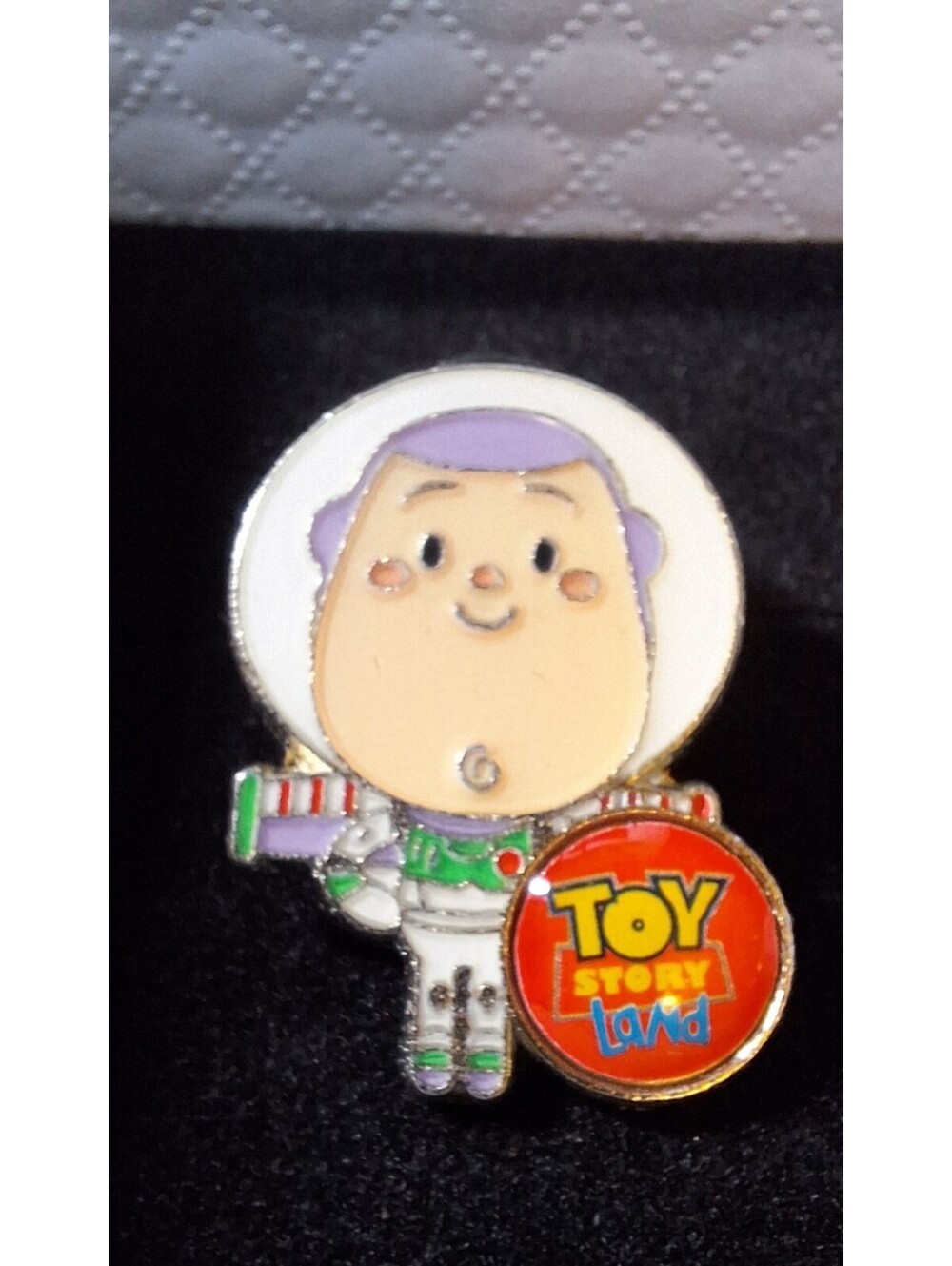 Disney Toy Story Land Buzz Lightyear Pin